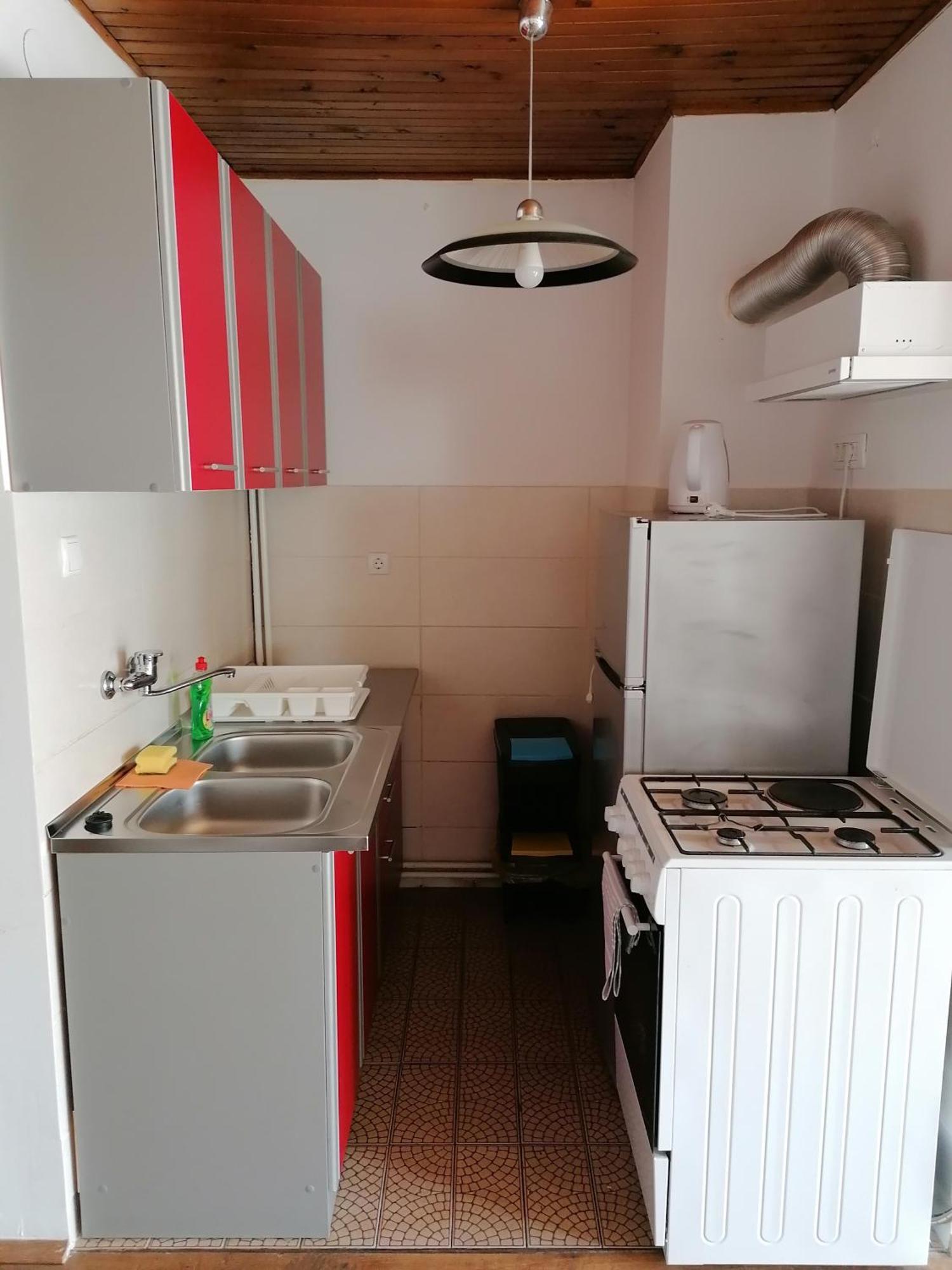 Cozy 1-Bdrm Apt In Dubec, Ideal For Work Or Study Sesvete Exterior photo